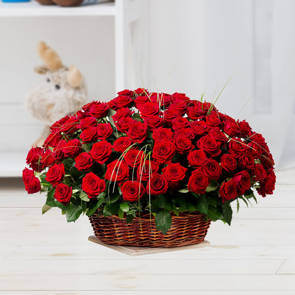 Amazing 50 Red Roses Basket – Midnight Delivery