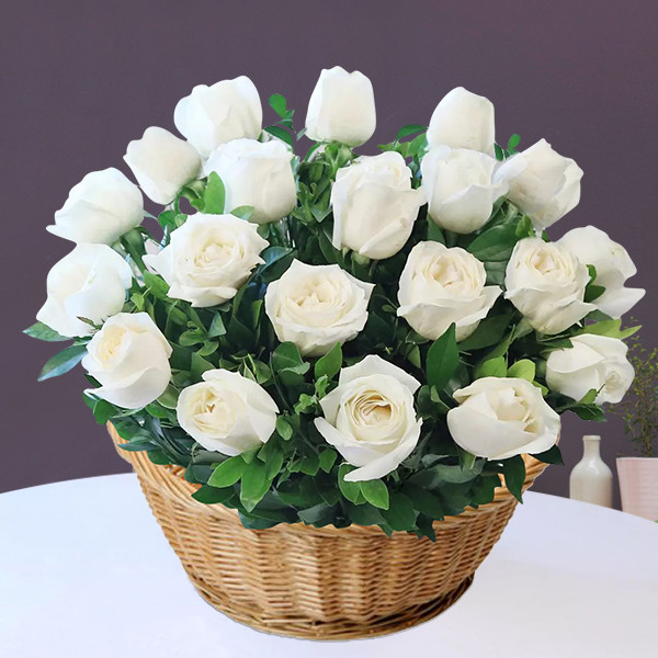 White Rose Basket