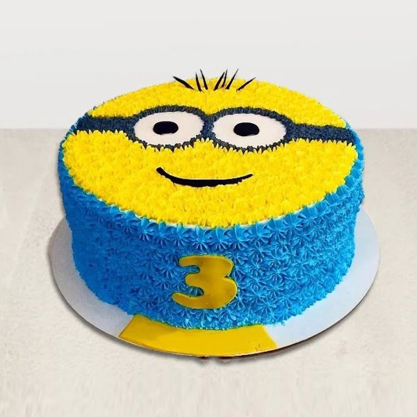 Cute Minion Cake