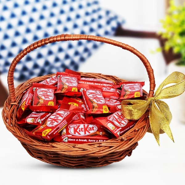 Midnight Kitkat Basket