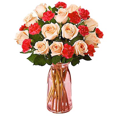 Elegant Flower Vase – Midnight Delivery