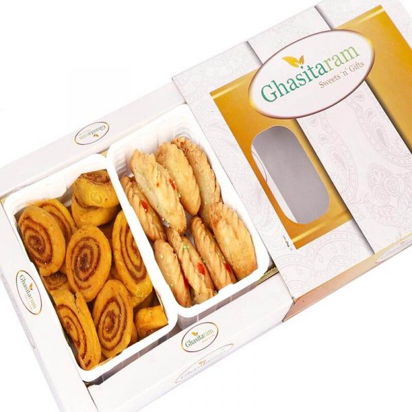 Gujiya and Bakarwadi Holi Gift Hamper