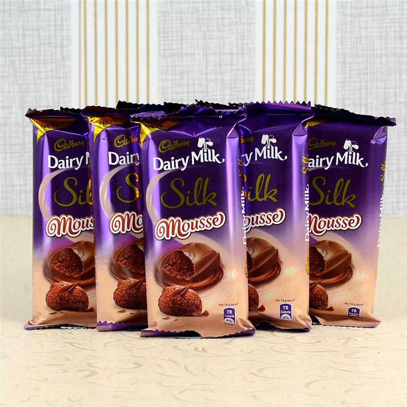Cadbury Silk Mousse Chocolate Bar Set