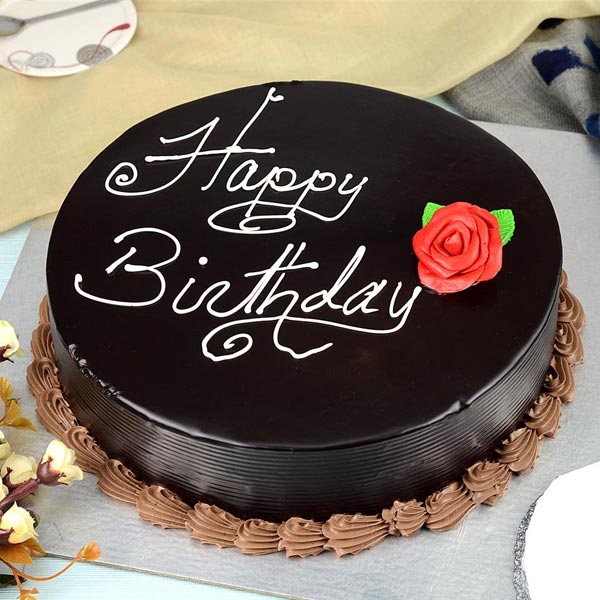 Eggless Chocolate Birthday Cake