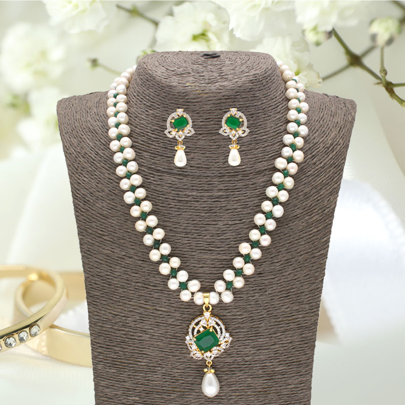 Timeless Beauty Pearl Set