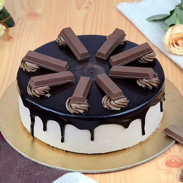 Kitkat Chocolate Cake